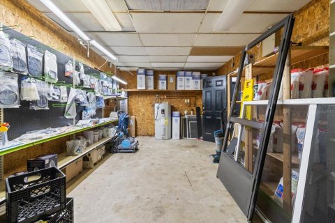 Купить коммерческую недвижимость в Даннеллон, Флорида 91.42м2, № 1283445 - фото 20