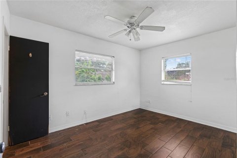 Casa en venta en Seffner, Florida, 3 dormitorios, 164.25 m2 № 2377574 - foto 12