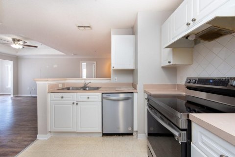 Condo in Tampa, Florida, 2 bedrooms  № 1724260 - photo 18