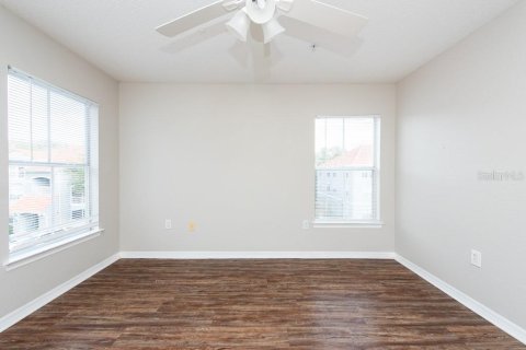 Condo in Tampa, Florida, 2 bedrooms  № 1724260 - photo 26