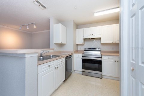 Condo in Tampa, Florida, 2 bedrooms  № 1724260 - photo 13