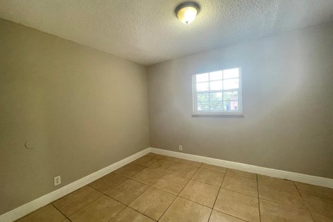 House in North Lauderdale, Florida 3 bedrooms, 101.17 sq.m. № 2086748 - photo 7