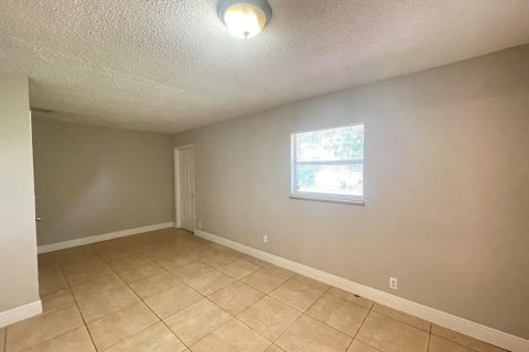 House in North Lauderdale, Florida 3 bedrooms, 101.17 sq.m. № 2086748 - photo 10