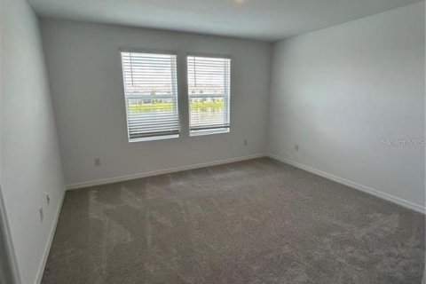Townhouse in Wesley Chapel, Florida 3 bedrooms, 127.55 sq.m. № 2394270 - photo 10