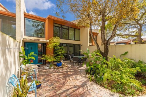 Купить таунхаус в Майами, Флорида 3 спальни, 182.65м2, № 2049246 - фото 3