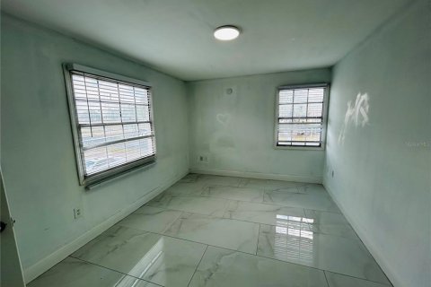 Condominio en alquiler en Orlando, Florida, 2 dormitorios, 72.46 m2 № 1911869 - foto 6