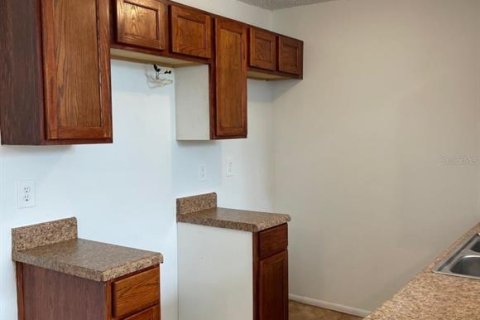 Condominio en venta en Lake Mary, Florida, 1 dormitorio, 60.2 m2 № 1808070 - foto 2