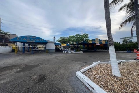 Propiedad comercial en venta en Fort Lauderdale, Florida № 1797522 - foto 22