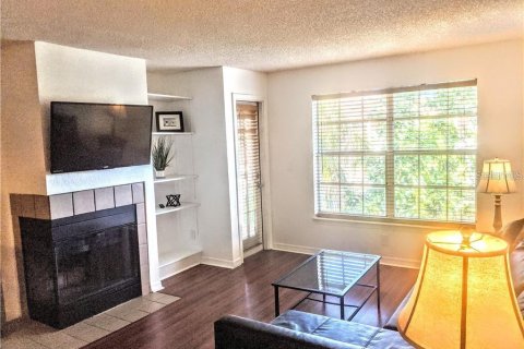 Condo in Saint Petersburg, Florida, 1 bedroom  № 1535007 - photo 3
