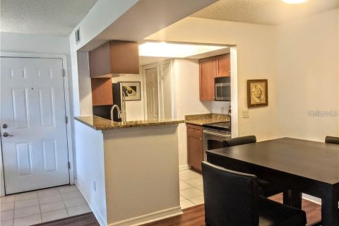 Condo in Saint Petersburg, Florida, 1 bedroom  № 1535007 - photo 6