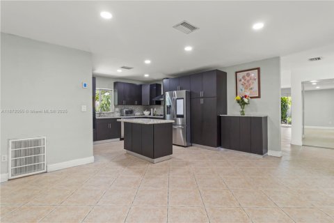 Villa ou maison à vendre à Cutler Bay, Floride: 5 chambres, 207.36 m2 № 1979561 - photo 27