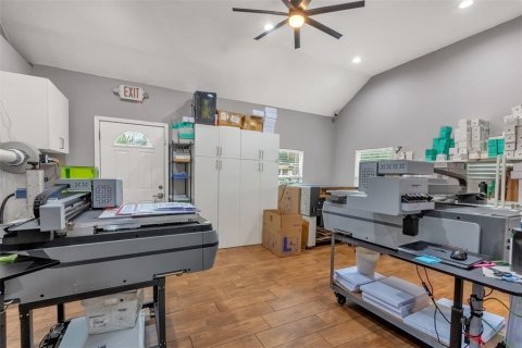 Immobilier commercial à vendre à Kissimmee, Floride: 110.27 m2 № 2422791 - photo 13