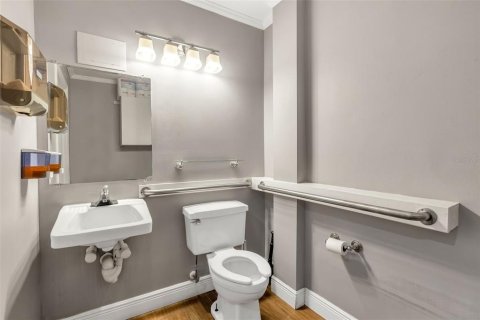 Immobilier commercial à vendre à Kissimmee, Floride: 110.27 m2 № 2422791 - photo 9