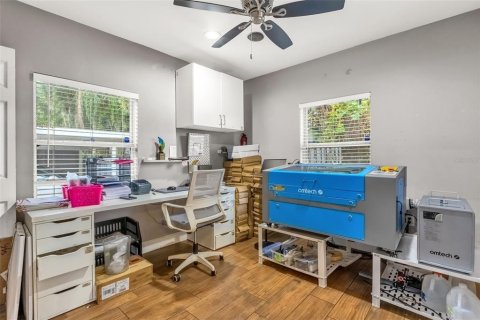 Immobilier commercial à vendre à Kissimmee, Floride: 110.27 m2 № 2422791 - photo 3