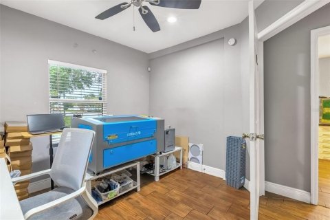 Immobilier commercial à vendre à Kissimmee, Floride: 110.27 m2 № 2422791 - photo 5