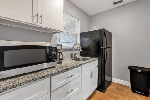 Immobilier commercial à vendre à Kissimmee, Floride: 110.27 m2 № 2422791 - photo 15