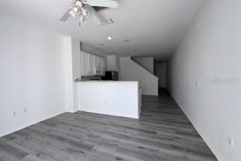 Touwnhouse à vendre à Kissimmee, Floride: 3 chambres, 126.53 m2 № 2360824 - photo 3