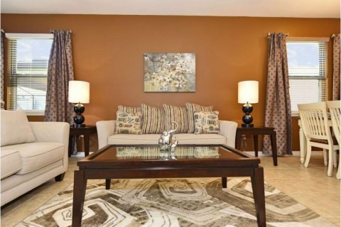 Villa ou maison à vendre à Kissimmee, Floride: 7 chambres, 307.88 m2 № 1535666 - photo 9