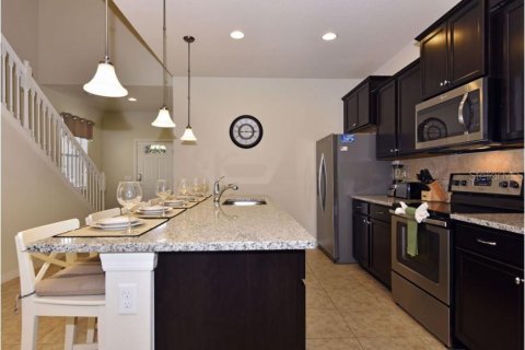 Villa ou maison à vendre à Kissimmee, Floride: 7 chambres, 307.88 m2 № 1535666 - photo 6