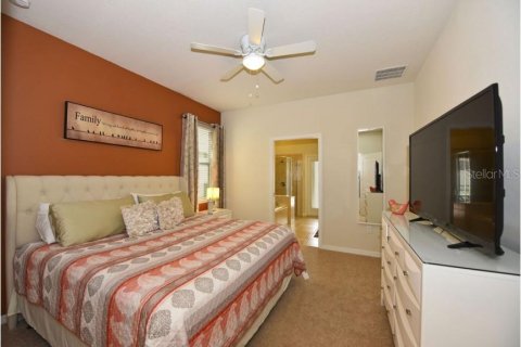 Villa ou maison à vendre à Kissimmee, Floride: 7 chambres, 307.88 m2 № 1535666 - photo 2