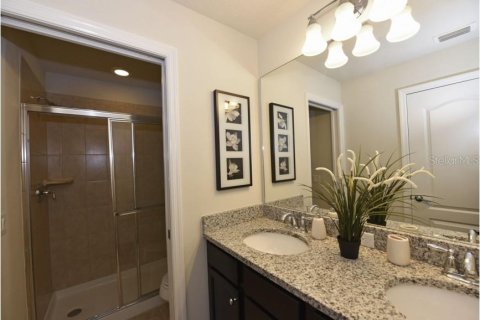 Villa ou maison à vendre à Kissimmee, Floride: 7 chambres, 307.88 m2 № 1535666 - photo 17
