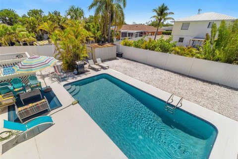 House in Bradenton, Florida 3 bedrooms, 159.42 sq.m. № 1640108 - photo 6