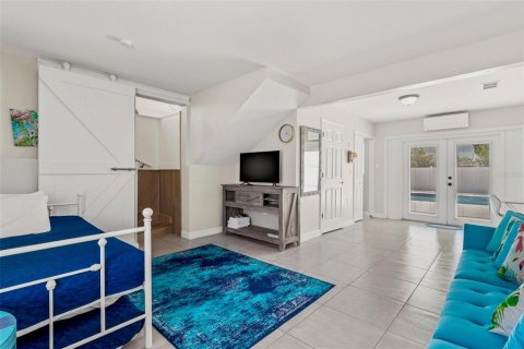 House in Bradenton, Florida 3 bedrooms, 159.42 sq.m. № 1640108 - photo 14