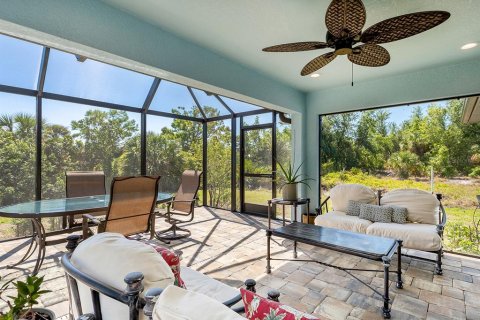 House in Englewood, Florida 3 bedrooms, 155.7 sq.m. № 1638041 - photo 25