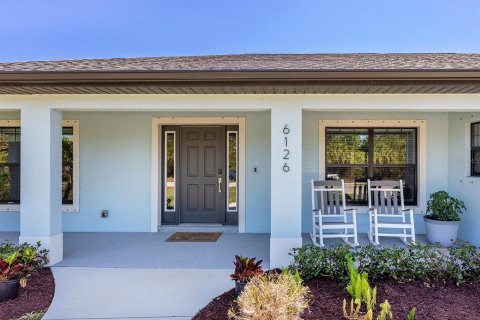 House in Englewood, Florida 3 bedrooms, 155.7 sq.m. № 1638041 - photo 6