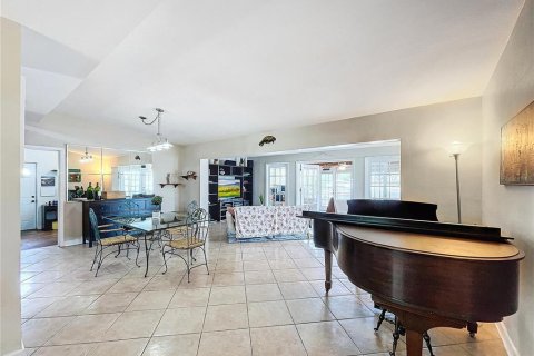 Casa en venta en Palm Harbor, Florida, 2 dormitorios, 161.84 m2 № 2144602 - foto 16