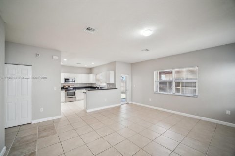 Villa ou maison à vendre à Homestead, Floride: 4 chambres, 221.01 m2 № 1641579 - photo 6