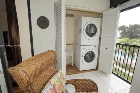 Купить кондоминиум в Лодерхилл, Флорида 2 спальни, 113.34м2, № 2053632 - фото 4