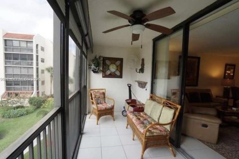 Купить кондоминиум в Лодерхилл, Флорида 2 спальни, 113.34м2, № 2053632 - фото 5