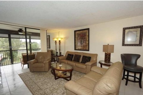 Купить кондоминиум в Лодерхилл, Флорида 2 спальни, 113.34м2, № 2053632 - фото 13