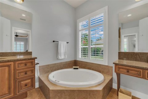 House in Land O' Lakes, Florida 3 bedrooms, 240.71 sq.m. № 1658313 - photo 23