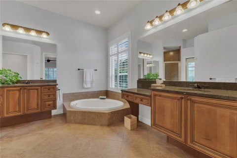 House in Land O' Lakes, Florida 3 bedrooms, 240.71 sq.m. № 1658313 - photo 22