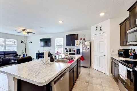 Casa en venta en Saint Lucie, Florida, 4 dormitorios, 178 m2 № 2213427 - foto 5