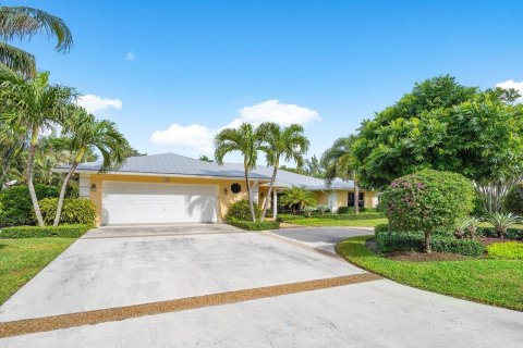 Casa en alquiler en Delray Beach, Florida, 3 dormitorios, 246.1 m2 № 932359 - foto 1