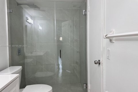 Copropriété à louer à Miami, Floride: 1 chambre, 78.97 m2 № 1976609 - photo 19