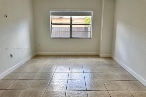Copropriété à louer à Miami, Floride: 1 chambre, 78.97 m2 № 1976609 - photo 16