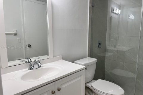 Copropriété à louer à Miami, Floride: 1 chambre, 78.97 m2 № 1976609 - photo 22