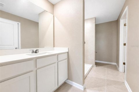 House in Lake Wales, Florida 4 bedrooms, 201.41 sq.m. № 2211557 - photo 9