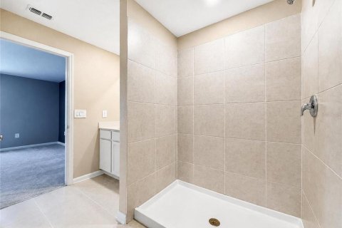 House in Lake Wales, Florida 4 bedrooms, 201.41 sq.m. № 2211557 - photo 8