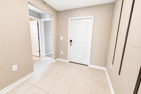 House in Lake Wales, Florida 4 bedrooms, 201.41 sq.m. № 2211557 - photo 2