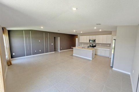 House in Lake Wales, Florida 4 bedrooms, 201.41 sq.m. № 2211557 - photo 6