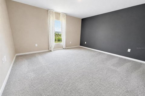 House in Lake Wales, Florida 4 bedrooms, 201.41 sq.m. № 2211557 - photo 7