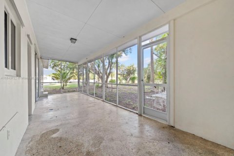 House in Homestead, Florida 4 bedrooms, 140.47 sq.m. № 1838647 - photo 2