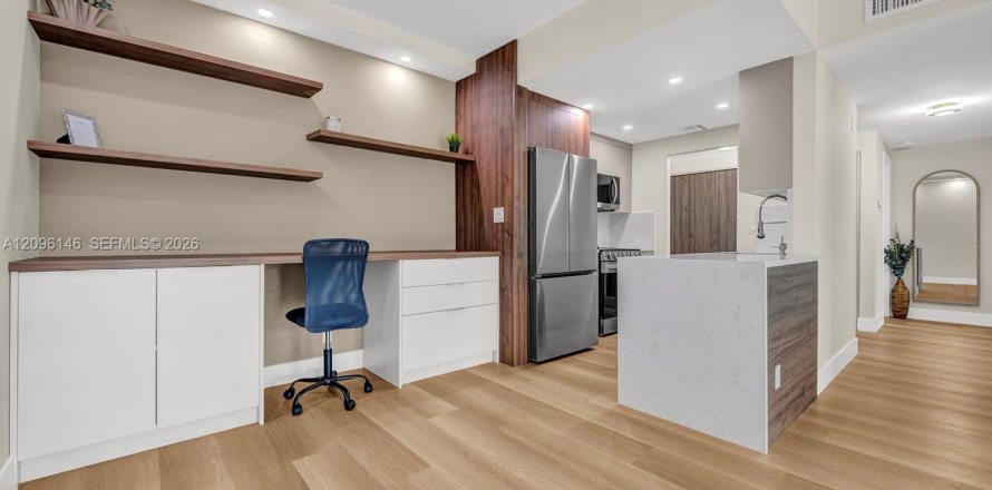 Condo in Pompano Beach, Florida, 2 bedrooms  № 2390377