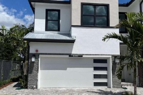 Touwnhouse à Plantation, Floride 3 chambres, 153.38 m2 № 2432340