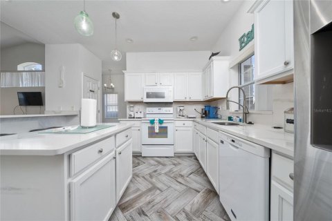 Casa en alquiler en Kissimmee, Florida, 3 dormitorios, 149.85 m2 № 1908193 - foto 5